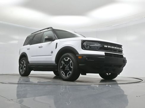 Certified 2022 Ford Bronco Sport Outer Banks w/ Tech Package image 47