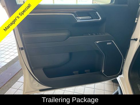 Used 2025 Chevrolet Silverado 1500 RST AWD/4WD image 10