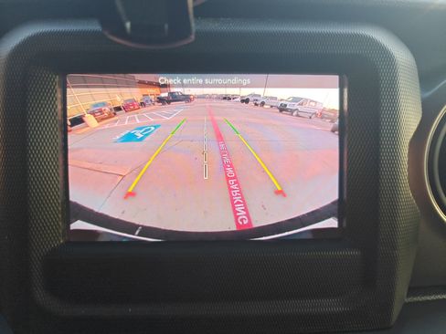 Used 2023 Jeep Wrangler Sport image 22