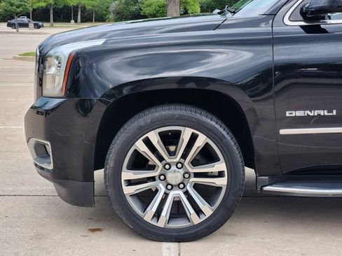 Used 2019 GMC Yukon Denali w/ Open Road Package AWD/4WD image 8