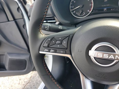 New 2025 Nissan Sentra SR w/ Trunk Package image 12