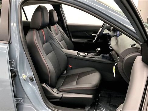 New 2026 Nissan Sentra SR w/ SR Premium Package FWD image 39
