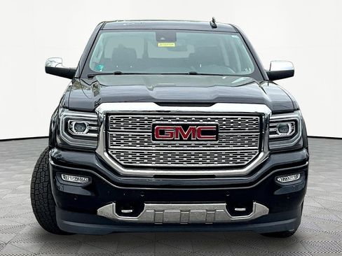 Used 2018 GMC Sierra 1500 Denali w/ Denali Ultimate Package AWD/4WD image 2