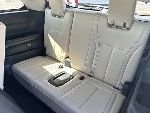Used 2023 INFINITI QX60 Luxe w/ Vision Package AWD/4WD image 22
