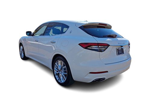 Certified 2022 Maserati Levante GT image 4