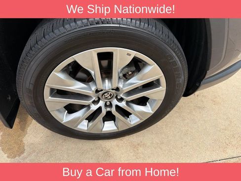 Used 2024 Toyota RAV4 Limited w/ Weather Package AWD/4WD image 27