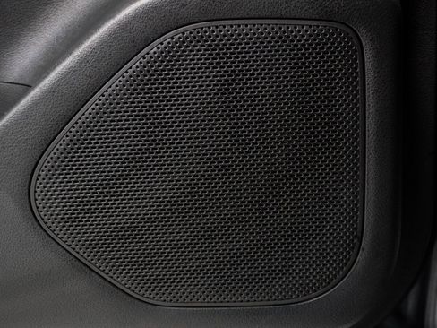 Used 2023 Nissan Rogue S image 20