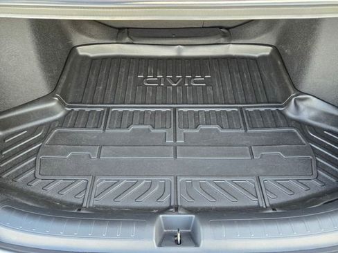 Used 2025 Honda Civic Sport Touring image 9