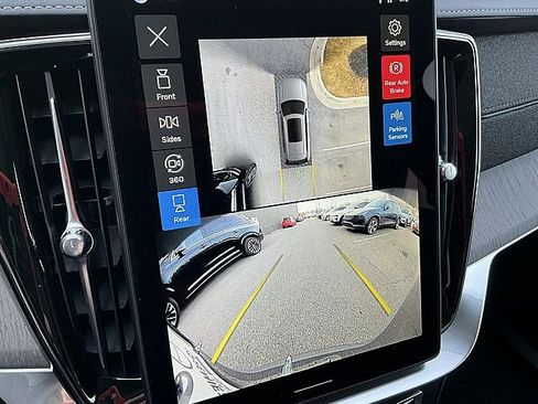 New 2026 Volvo XC90 T8 Ultra w/ Protection Package Premier image 21