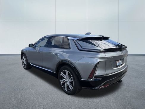 Certified 2024 Cadillac Lyriq Tech w/ Driver Assist Package AWD/4WD image 11