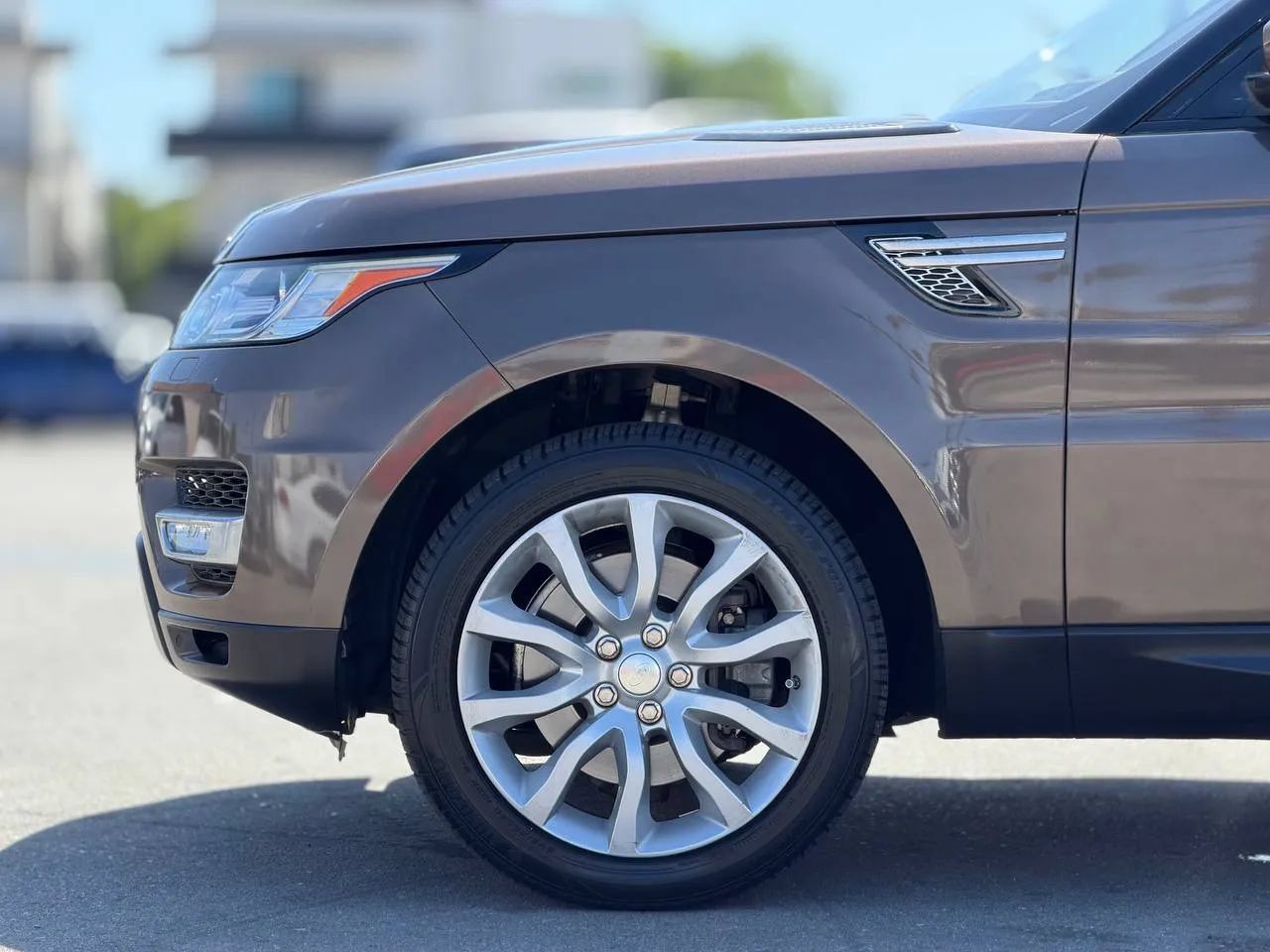Used 2014 Land Rover Range Rover Sport HSE AWD/4WD image 10