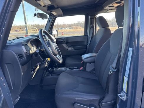 Used 2016 Jeep Wrangler Unlimited Sport image 7