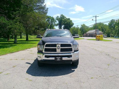 Used 2012 RAM 2500 ST w/ Chrome Appearance Group AWD/4WD image 8