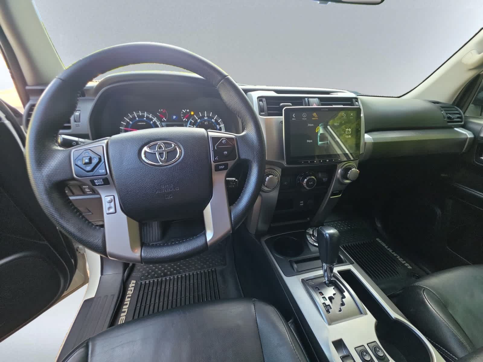 Used 2019 Toyota 4Runner SR5 AWD/4WD image 6