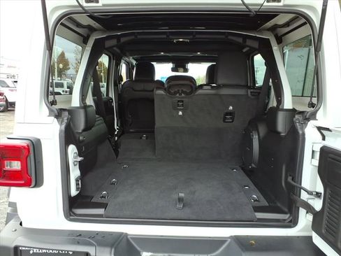 New 2025 Jeep Wrangler Unlimited Rubicon 392 AWD/4WD image 25