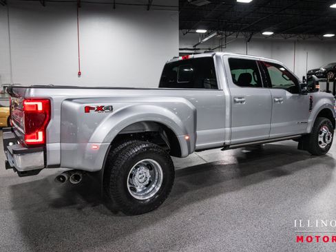 Used 2022 Ford F350 Lariat w/ Lariat Ultimate Package AWD/4WD image 5