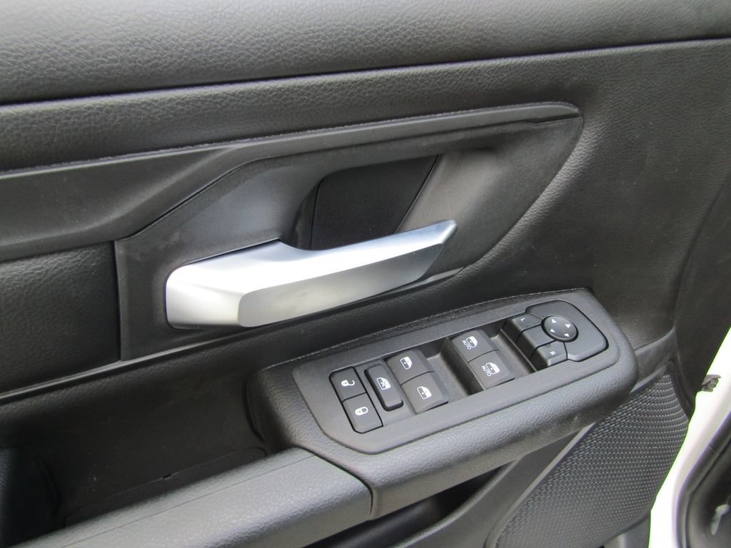 New 2026 RAM 1500 Tradesman AWD/4WD image 19