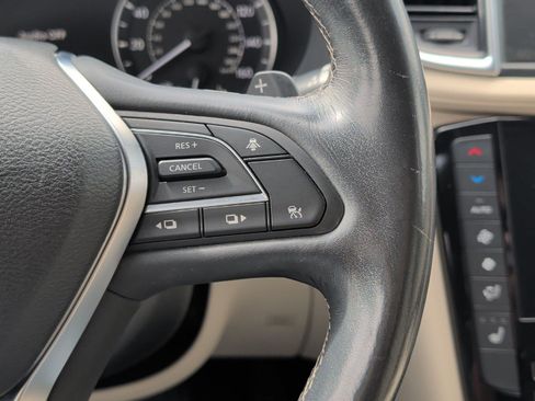 Used 2019 INFINITI QX50 Essential w/ Premium Heat Package FWD image 15