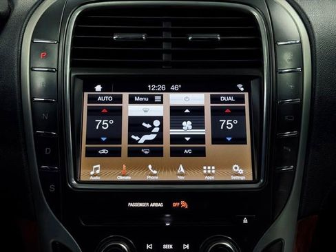 Used 2019 Lincoln Nautilus Reserve AWD/4WD image 38