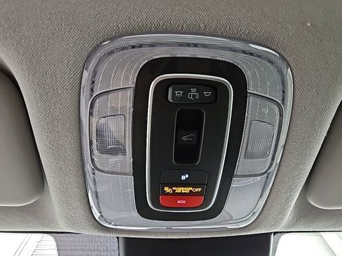 Used 2024 Hyundai Elantra SEL w/ Convenience Package image 24