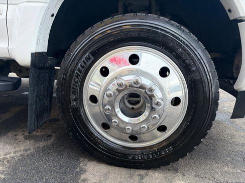 Used 2019 Ford F450 XLT w/ XLT Premium Package image 21