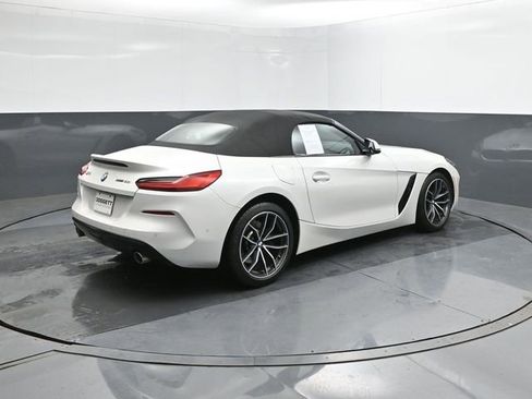 Used 2021 BMW Z4 sDrive30i w/ Convenience Package image 8