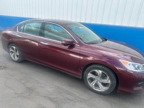 Used 2017 Honda Accord EX-L image 2