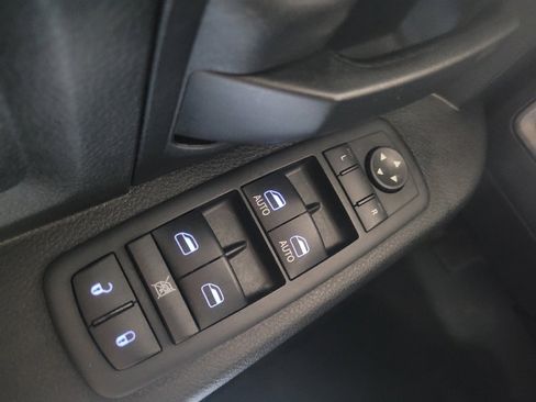 Used 2016 RAM 1500 Tradesman image 27