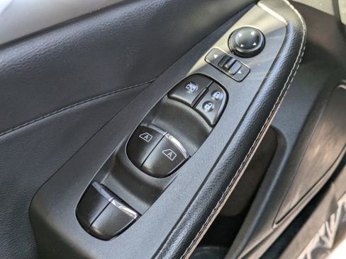 Used 2023 Nissan Maxima SV w/ Floor Mat Group image 20