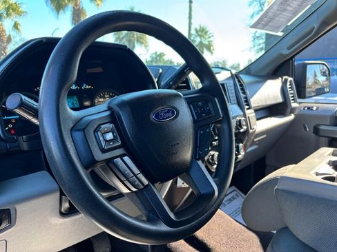 Used 2016 Ford F150 XLT image 13