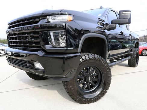 Used 2022 Chevrolet Silverado 2500 LTZ w/ LTZ Plus Package image 2