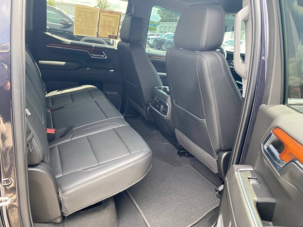 Used 2022 GMC Sierra 1500 Denali AWD/4WD image 16