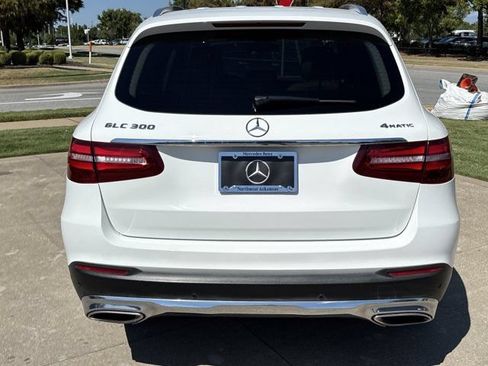 Used 2018 Mercedes-Benz GLC 300 4MATIC image 5