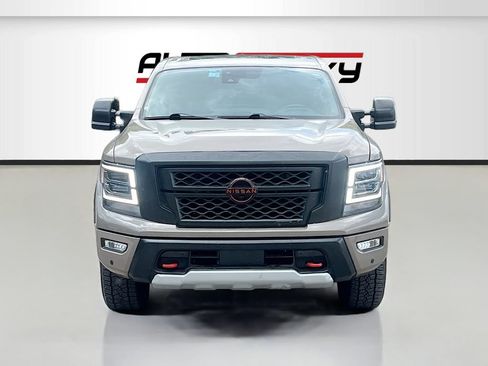 Used 2024 Nissan Titan PRO-4X w/ Pro-4x Convenience Package AWD/4WD image 2