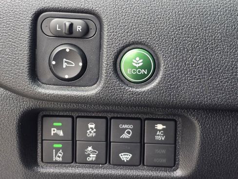 Certified 2021 Honda Ridgeline Black Edition image 19