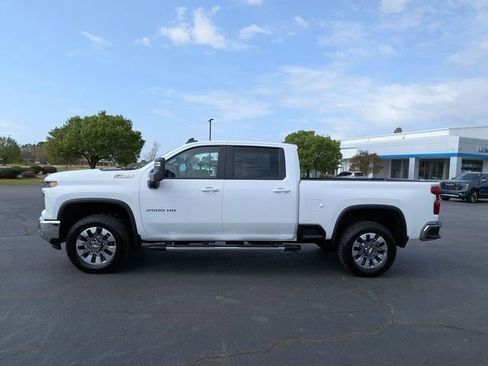 New 2026 Chevrolet Silverado 2500 LT w/ All Star Edition AWD/4WD image 6