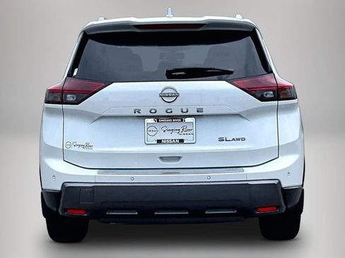 Certified 2024 Nissan Rogue SL AWD/4WD image 6