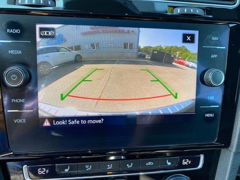 Used 2021 Volkswagen GTI Autobahn image 8