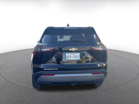 Used 2025 Chevrolet Equinox LT image 11