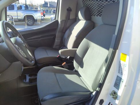 Used 2020 Nissan NV200 SV w/ Back Door Glass Package image 10