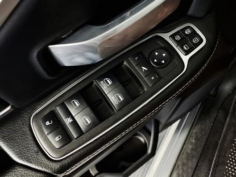 Used 2024 RAM 2500 Big Horn w/ Sport Appearance Package AWD/4WD image 25