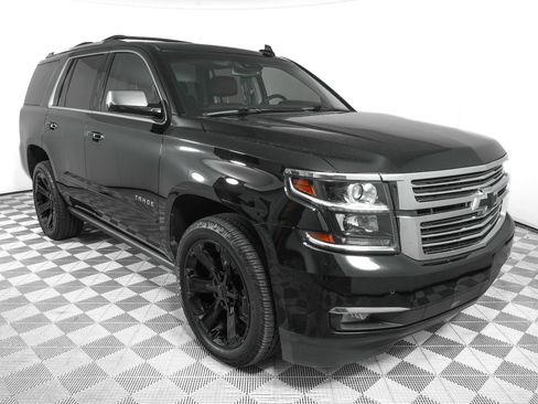 Used 2019 Chevrolet Tahoe Premier w/ Premier Plus Edition AWD/4WD image 2