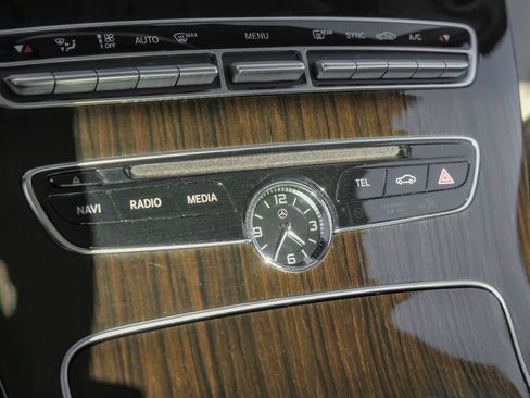 Used 2018 Mercedes-Benz C 300 Sedan image 27