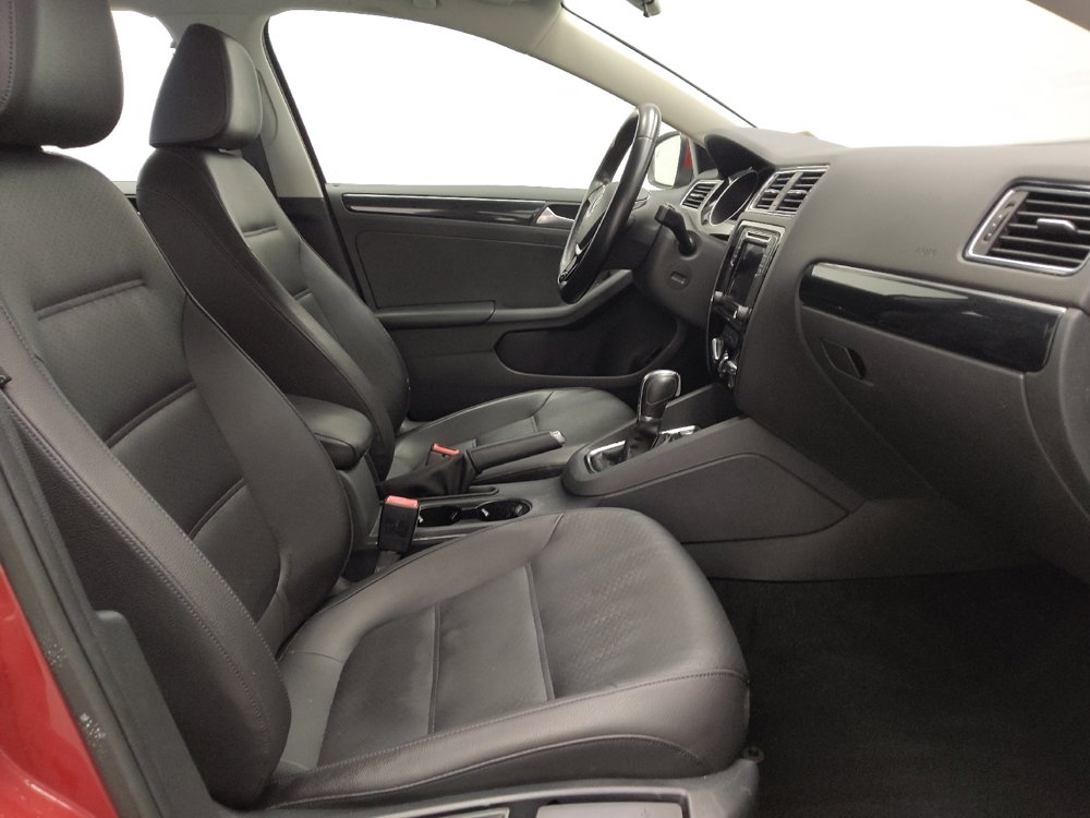 Used 2016 Volkswagen Jetta SEL FWD image 21