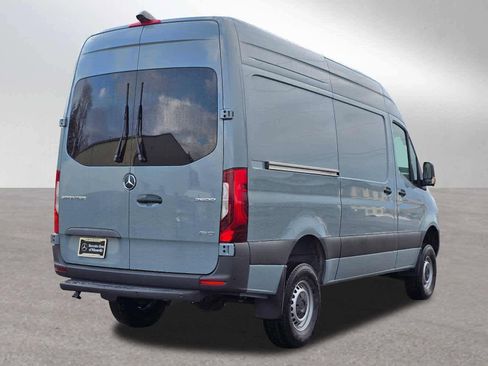 Used 2026 Mercedes-Benz Sprinter 2500 image 3