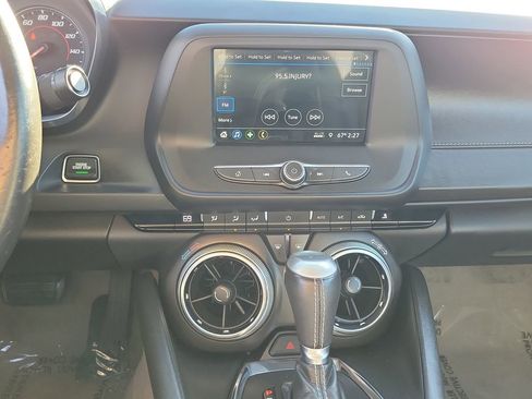 Used 2019 Chevrolet Camaro LT image 11