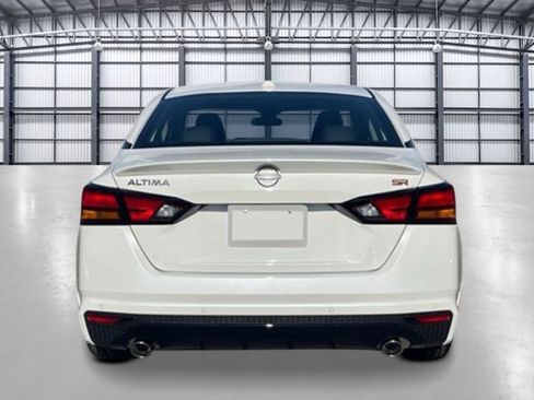 New 2025 Nissan Altima 2.5 SR w/ SR Premium Package image 4