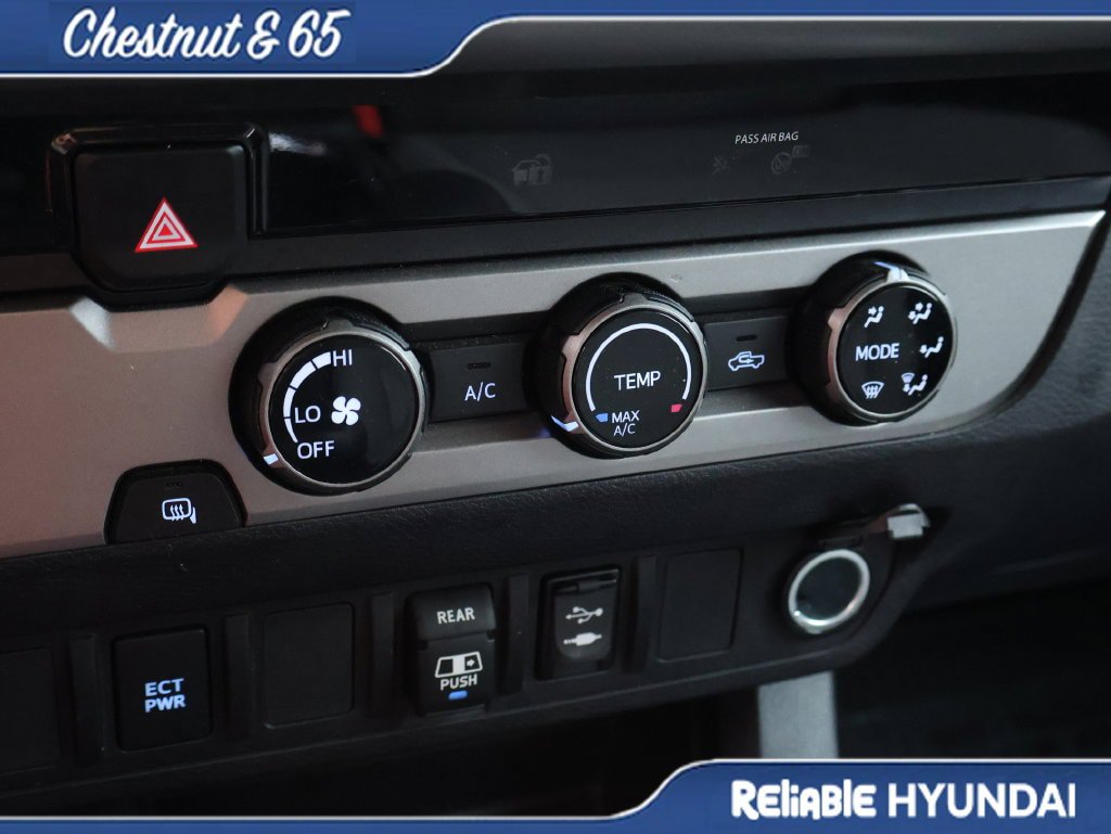 Used 2018 Toyota Tacoma SR5 RWD image 34