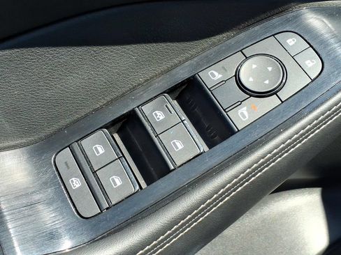Certified 2023 Nissan Rogue SV w/ SV Premium B Package AWD/4WD image 18