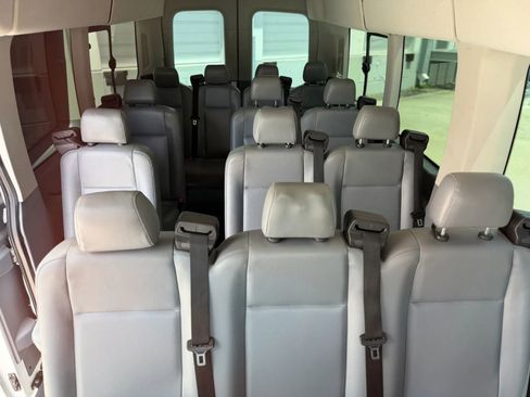 Used 2015 Ford Transit 350 XL RWD image 22